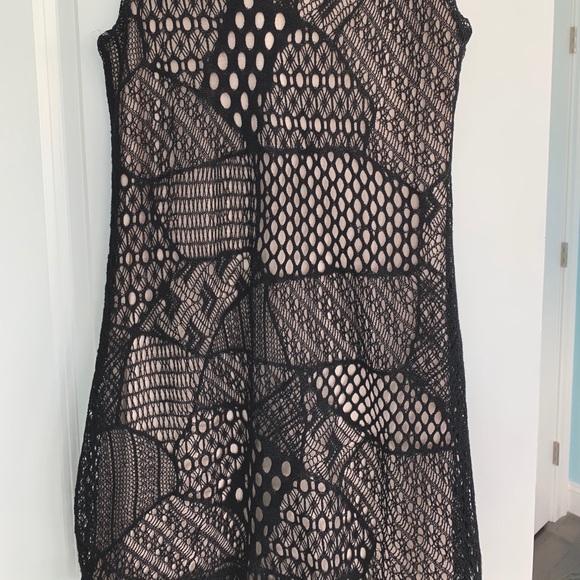Women’s Lace Dress - Picture 4 of 5